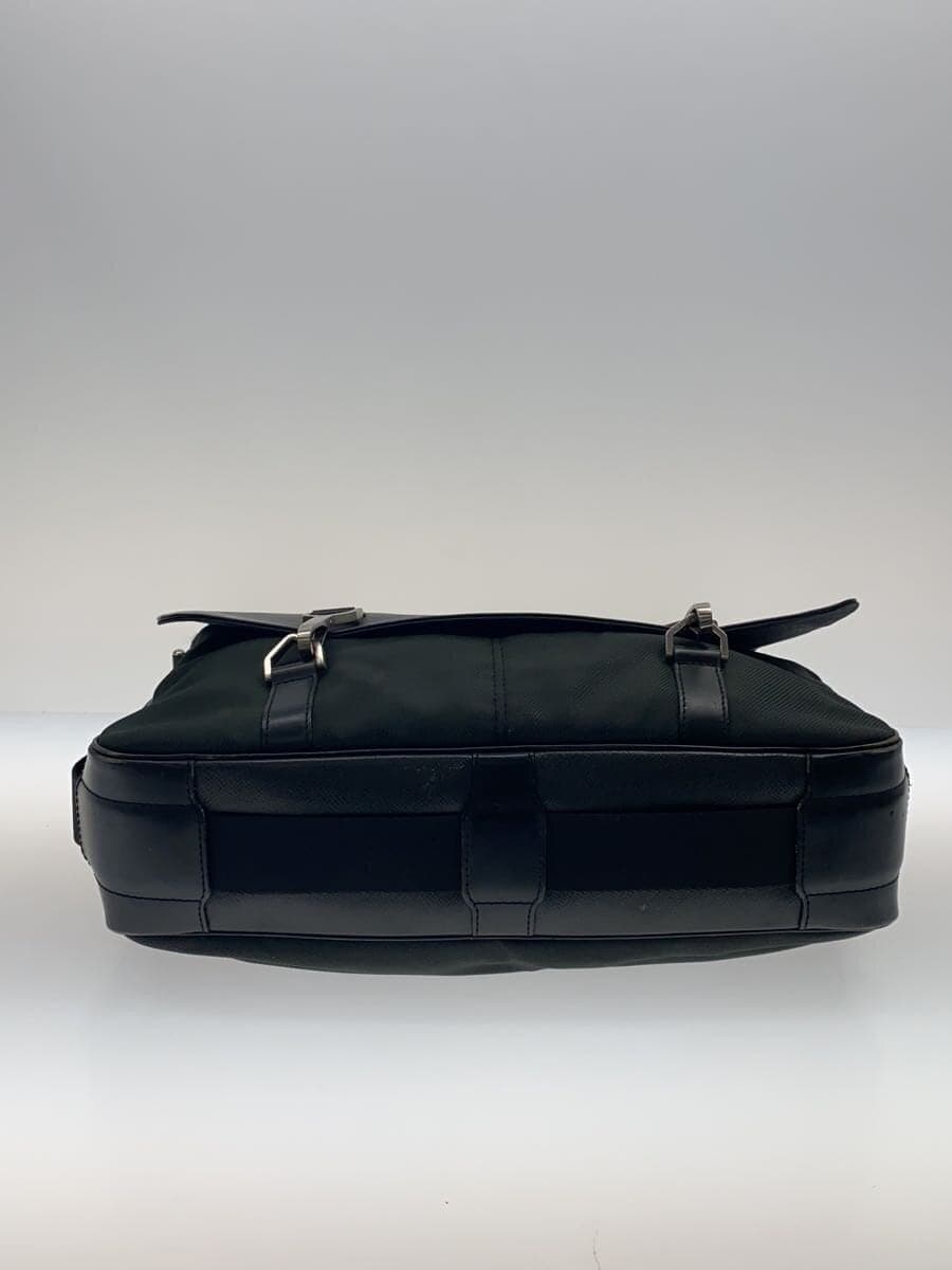 LOUIS VUITTON Dersu _Taiga Leather BLK 4