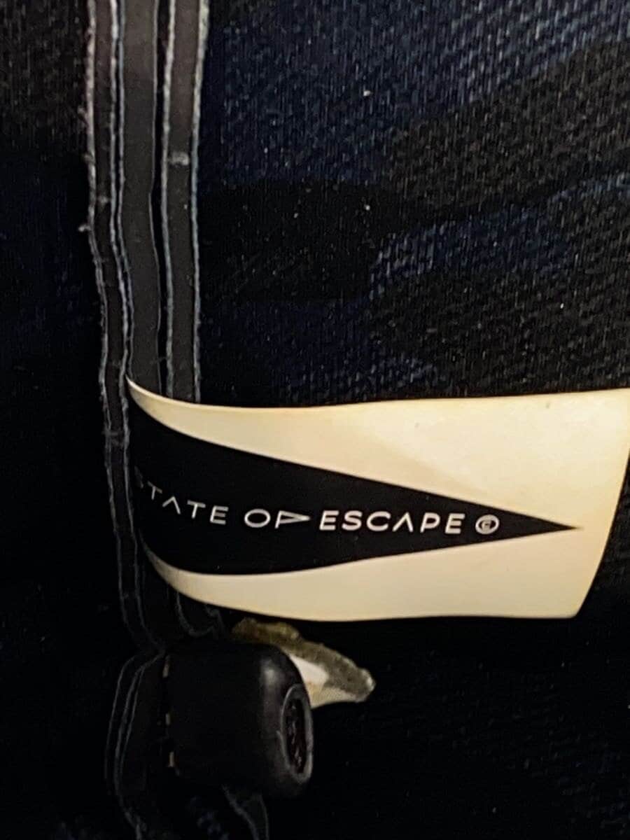 STATE OF ESCAPE Shoulder Bag -- NVY 5