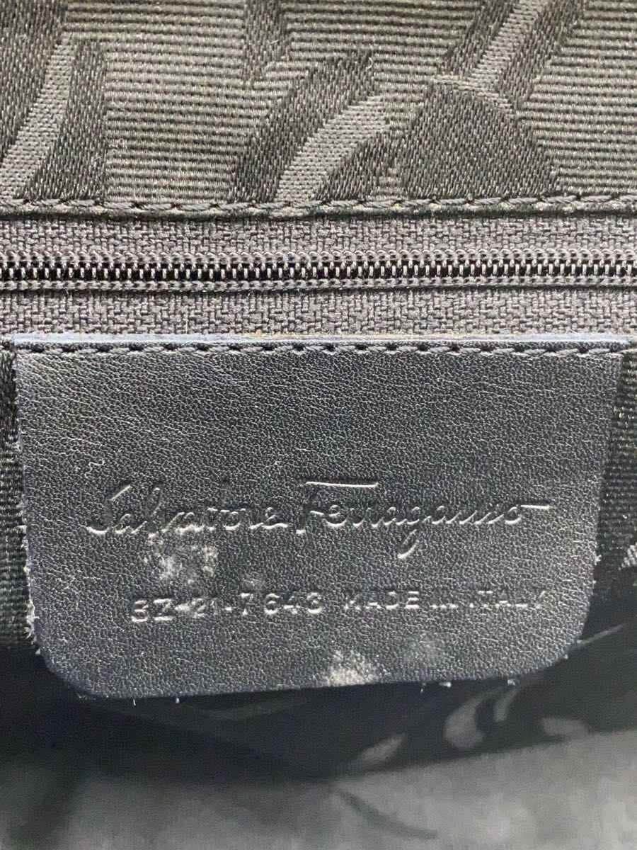 Salvatore Ferragamo Handbag GRN Solid BZ-21-7643 5