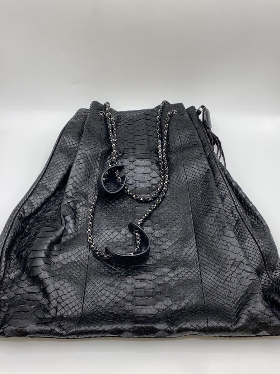 Other brands: devi kroell Shoulder bag -- BLK 7