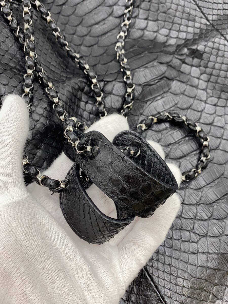 Other brands: devi kroell Shoulder bag -- BLK 8
