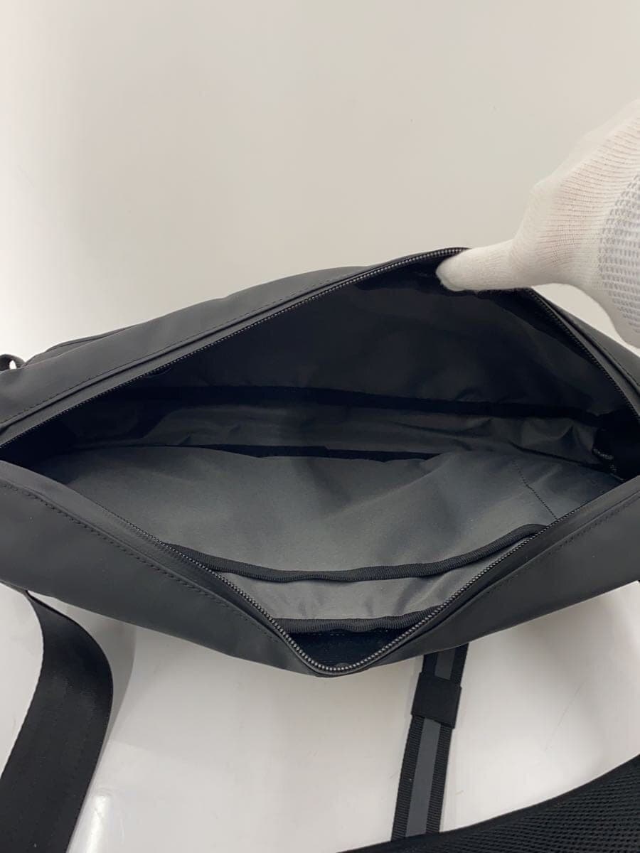 CHROME Messenger Bag -- BLK Solid 7