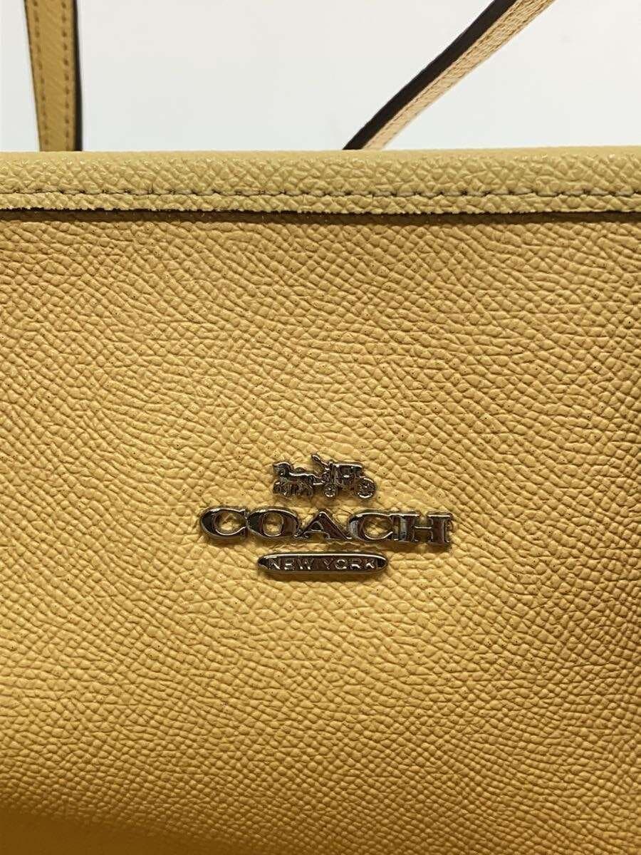 COACH × Disney tote bag PVC YLW F293359 has corner scratches 5