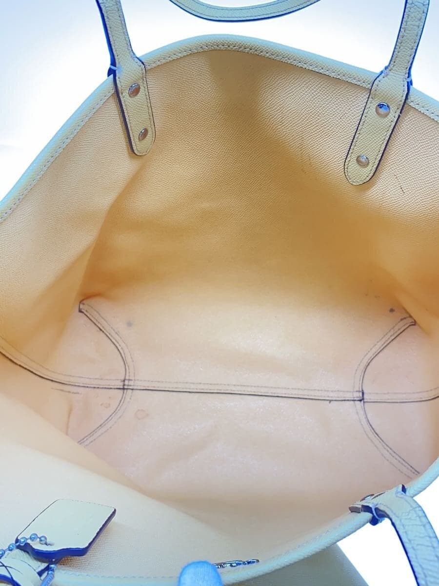 COACH × Disney tote bag PVC YLW F293359 has corner scratches 6