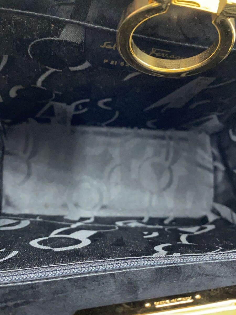 Salvatore Ferragamo shoulder bag leather black plain P215241 6