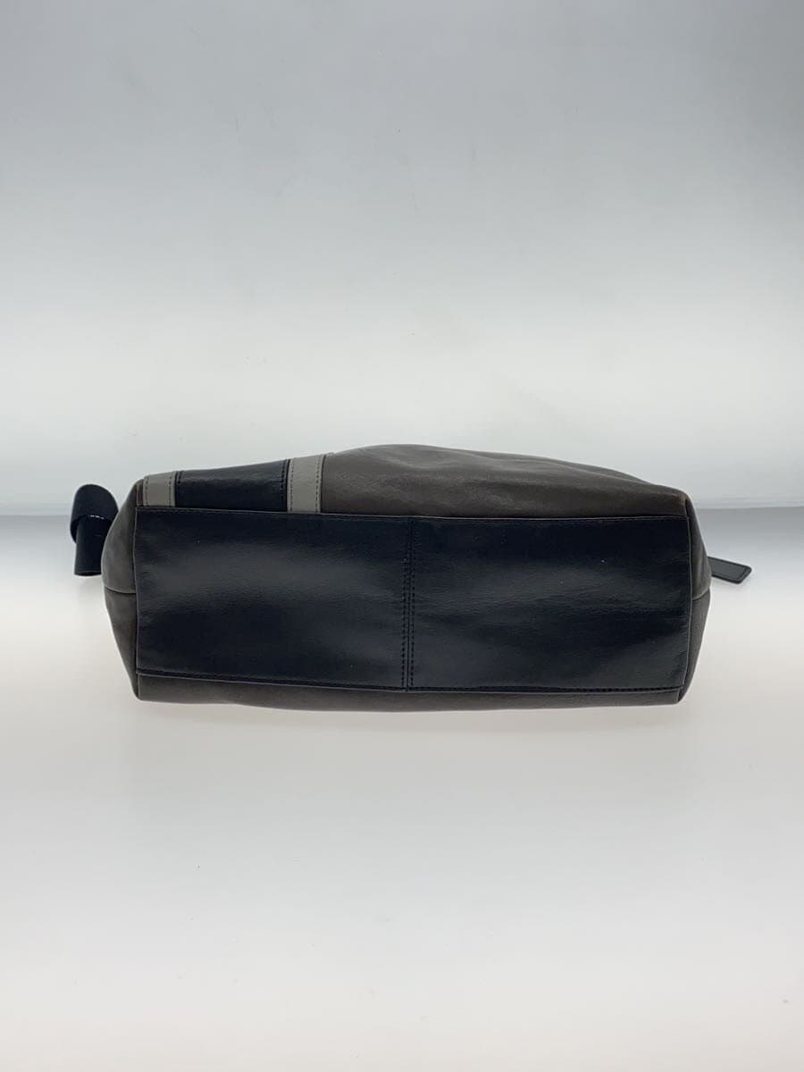 COACH Shoulder Bag Leather 4