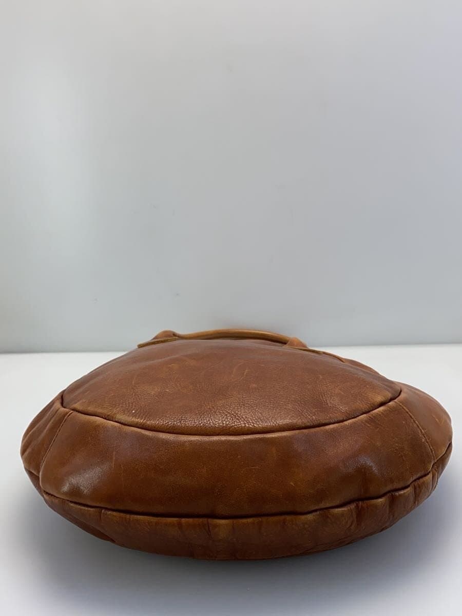 Kanmi. Shoulder Bag Leather ORN Solid Leather Deteriorated 4