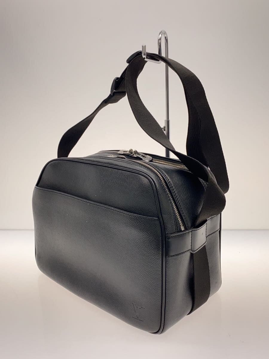 LOUIS VUITTON Reporter _Taiga Leather BLK Solid 2