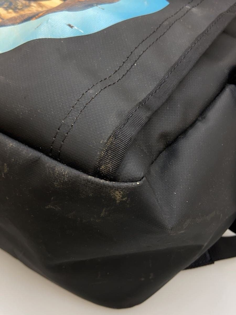 THE NORTH FACE backpack -- BLK all-over pattern NM81939 has damage 8