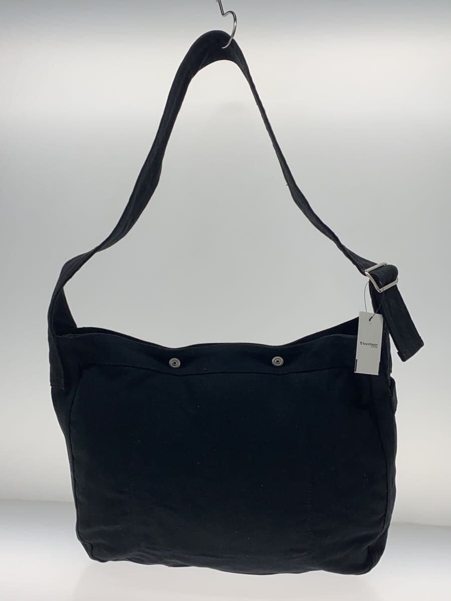 Schott Shoulder Bag -- BLK Solid Color 3