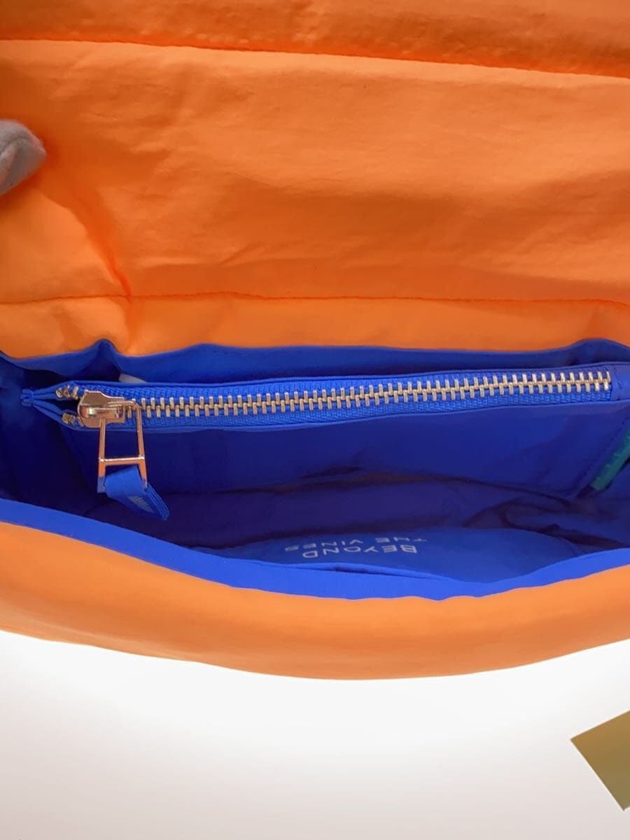 BEYOND THE VINES Shoulder Bag ORN 6