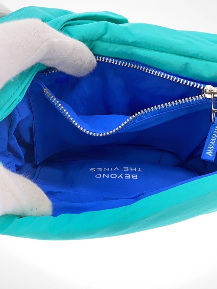 BEYOND THE VINES Shoulder Bag GRN 6