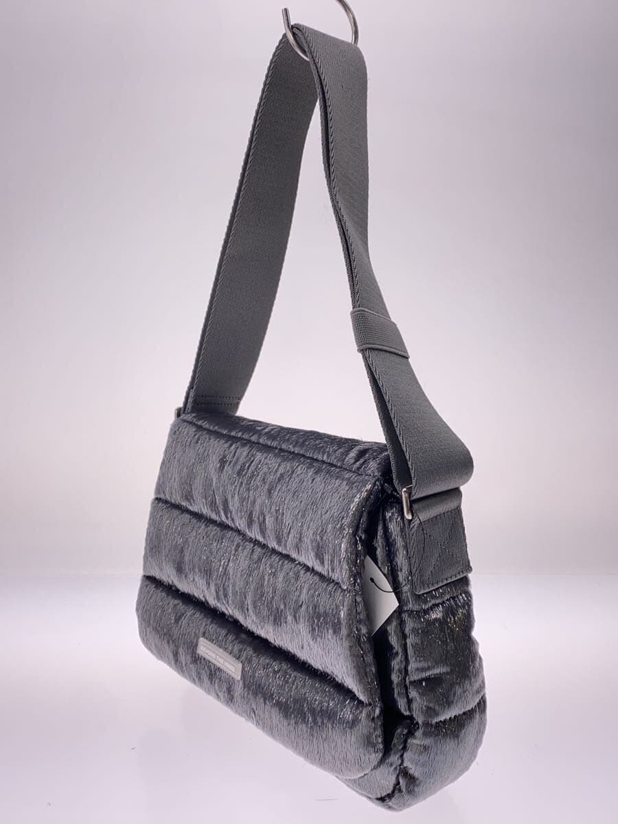 BEYOND THE VINES Shoulder Bag GRY 2