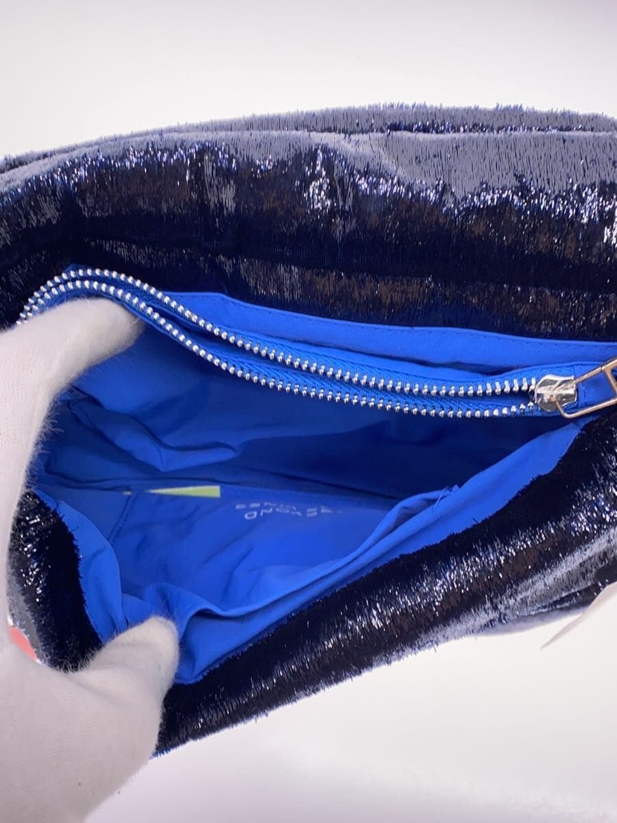 BEYOND THE VINES Shoulder Bag BLK 6