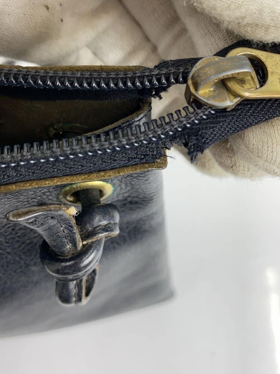 IL BISONTE Shoulder Bag Leather Black Zipper with fabric tear 8