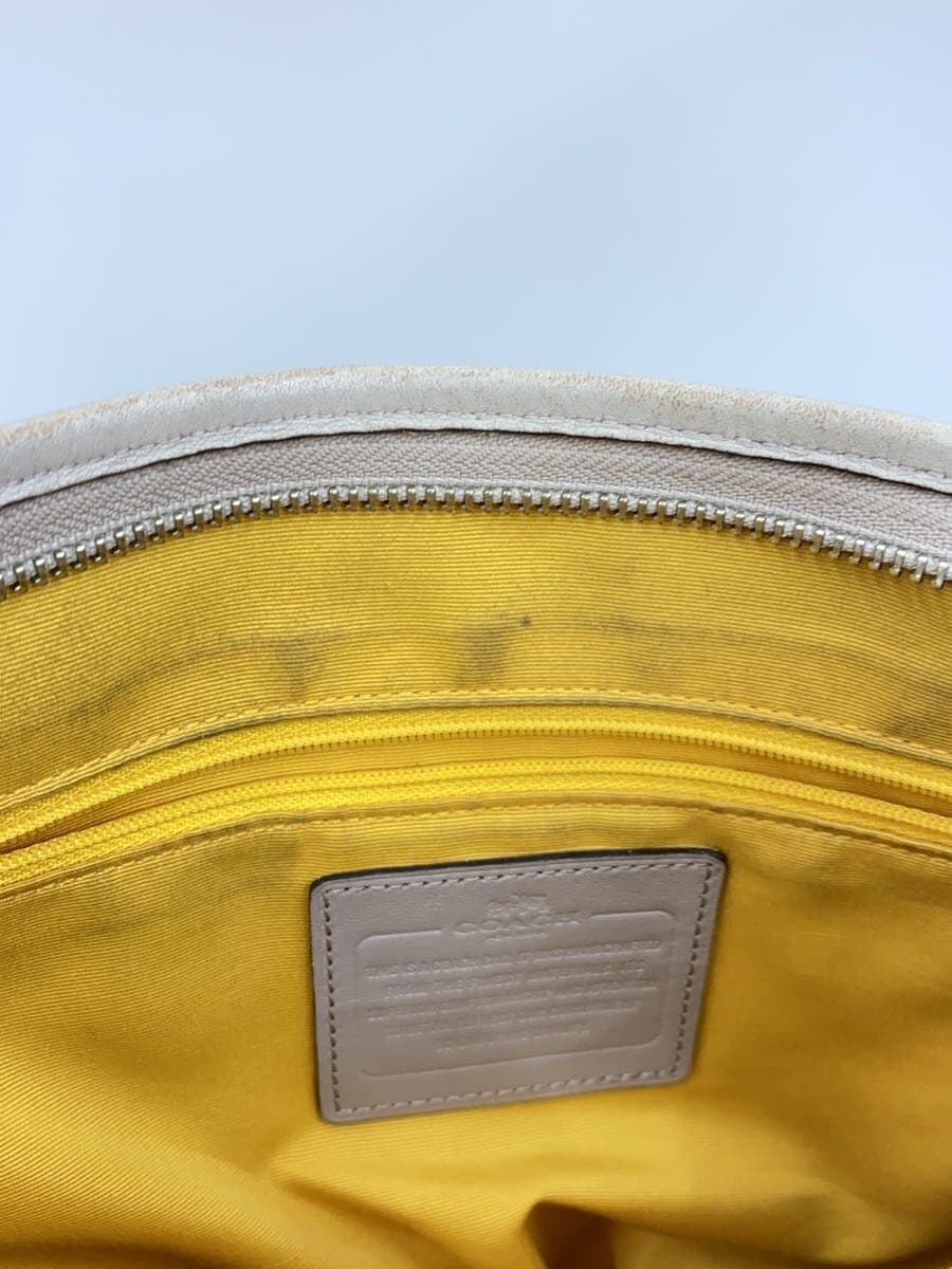 COACH Shoulder Bag Leather WHT All Over Pattern Corner Scuff Inside With Stain 8