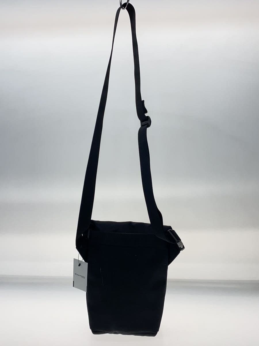 BRIEFING shoulder bag -- BLK 3