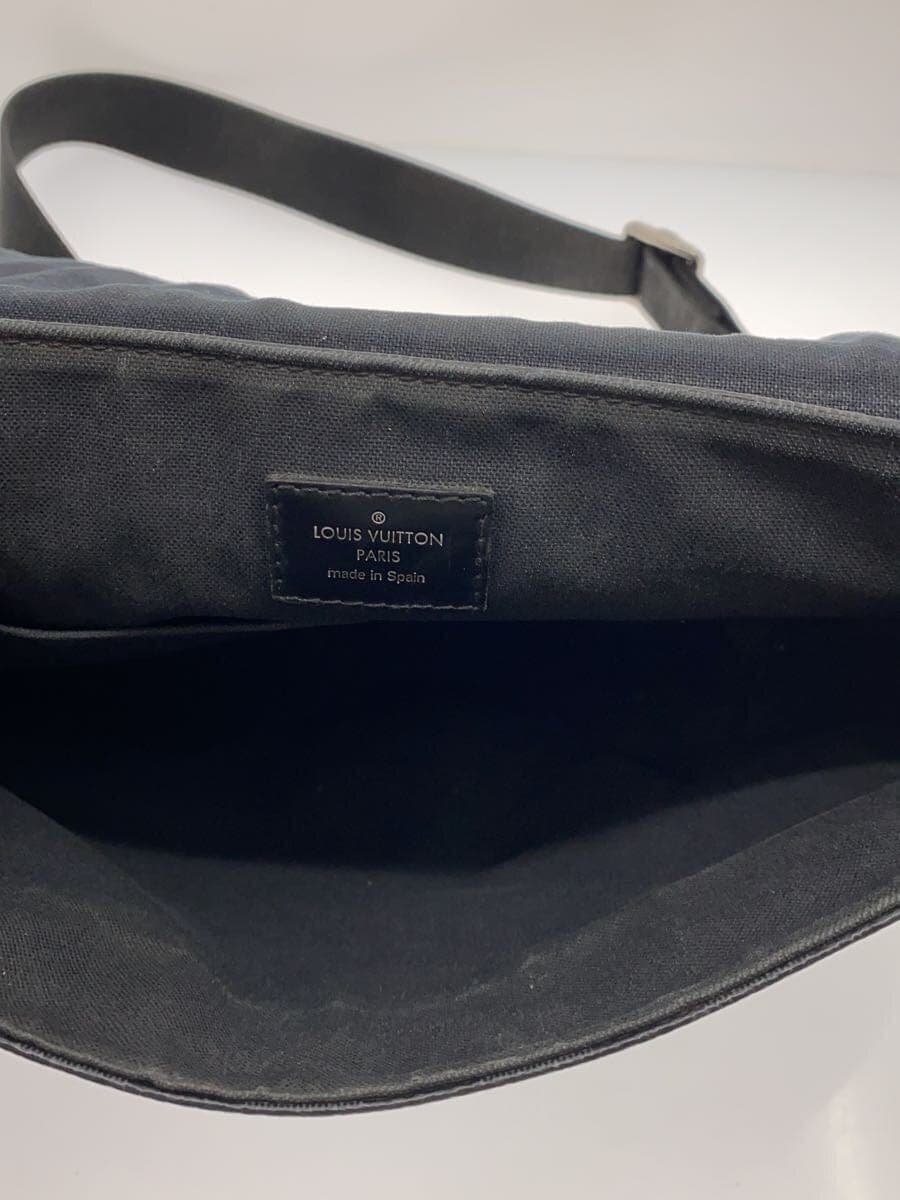 LOUIS VUITTON1)District PM_Damier Graphite PVC BLK 6