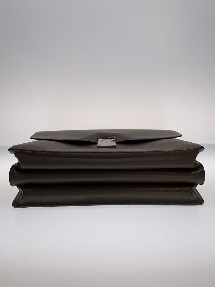 LOUIS VUITTON Robust 3_Taiga Leather BRW M31038 4