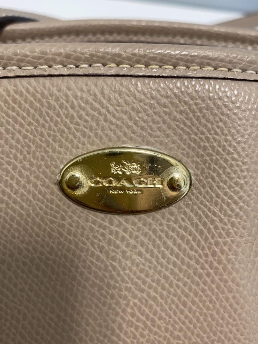 COACH handbag -- BEG There are stains on the bottom 5
