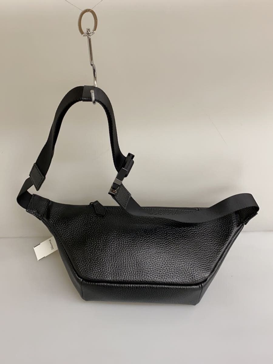 Hush Tug Curved Body Bag Waist Bag Leather BLK 3