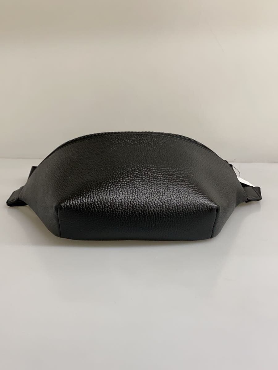 Hush Tug Curved Body Bag Waist Bag Leather BLK 4