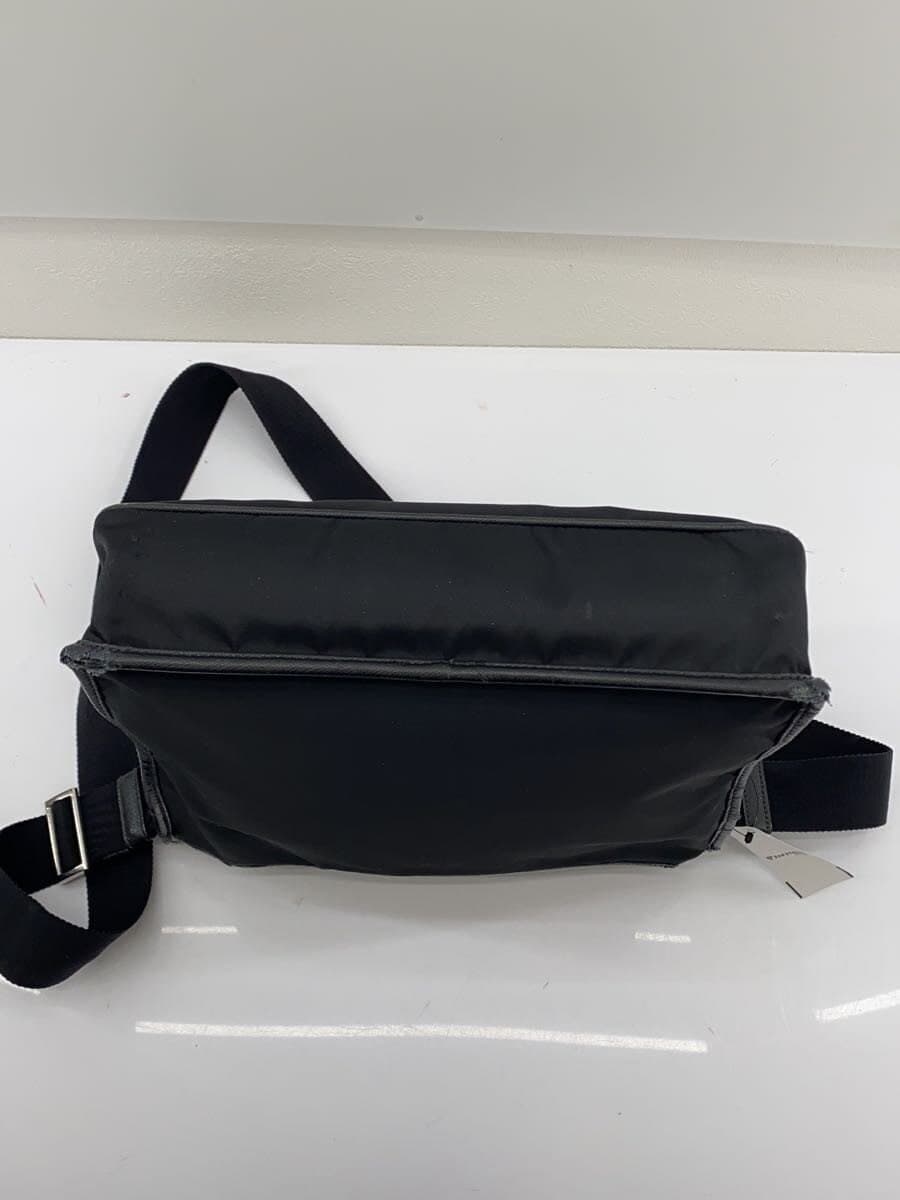 PRADA shoulder bag nylon black has corner wear 4