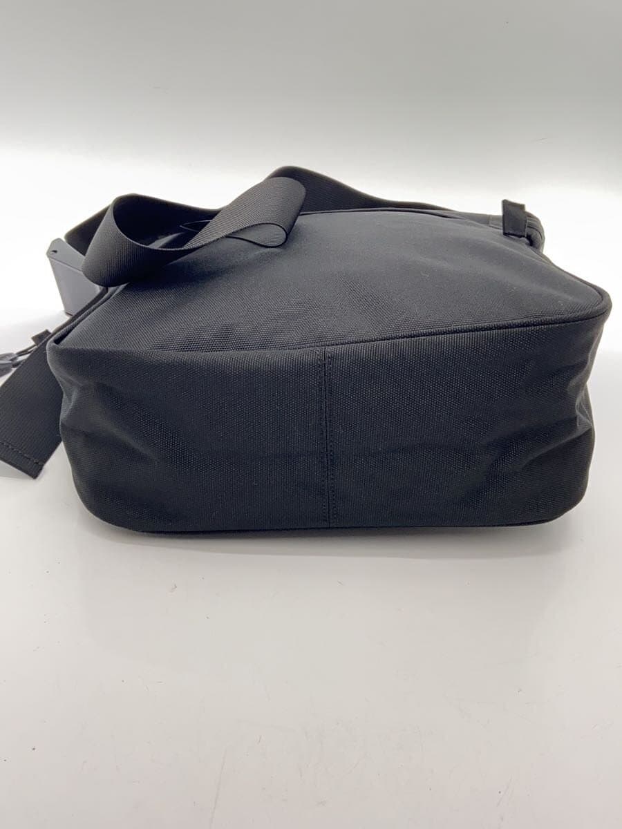 X-LARGEMULTI POCKET SHOULDER BAG Black 101233053001 3