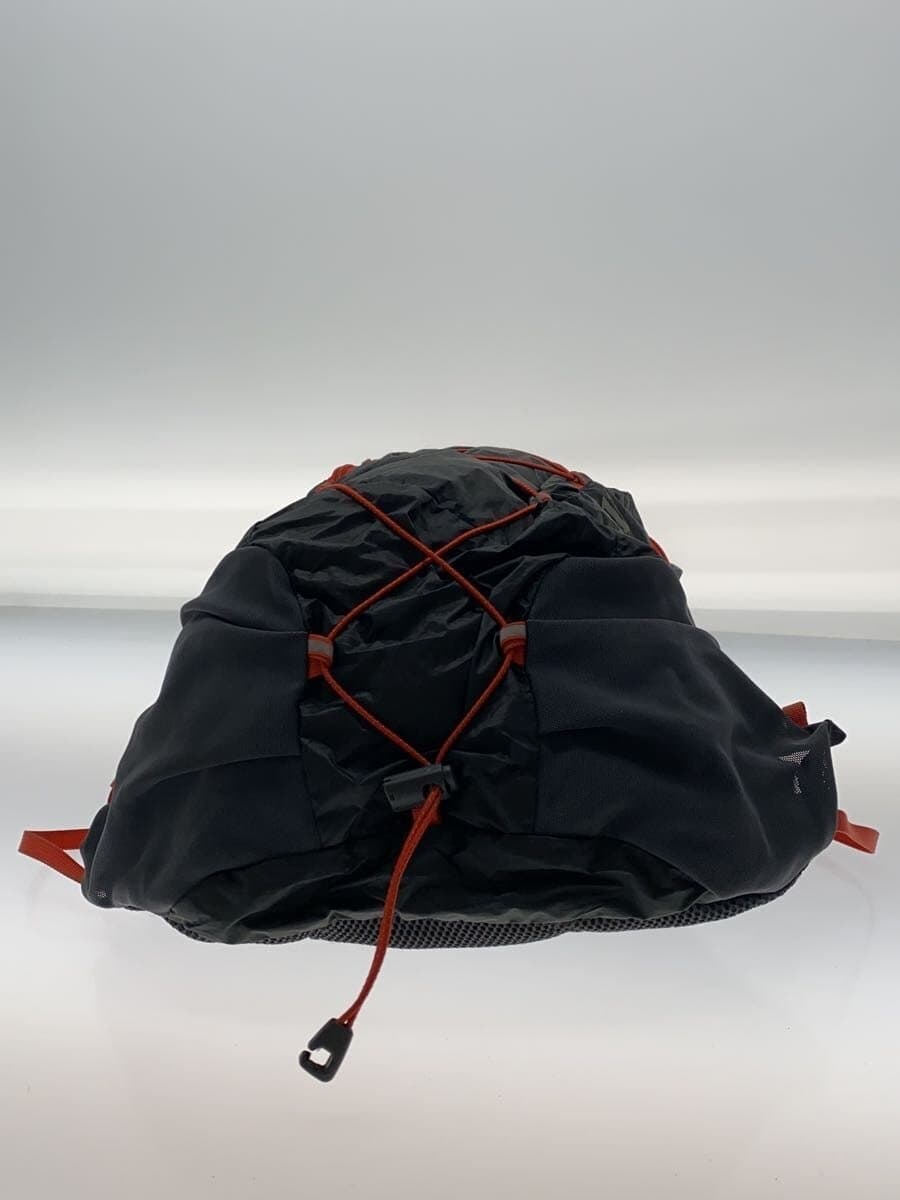 Mont-Bell Cross Runner Pack 15 Backpack -- BLK 4