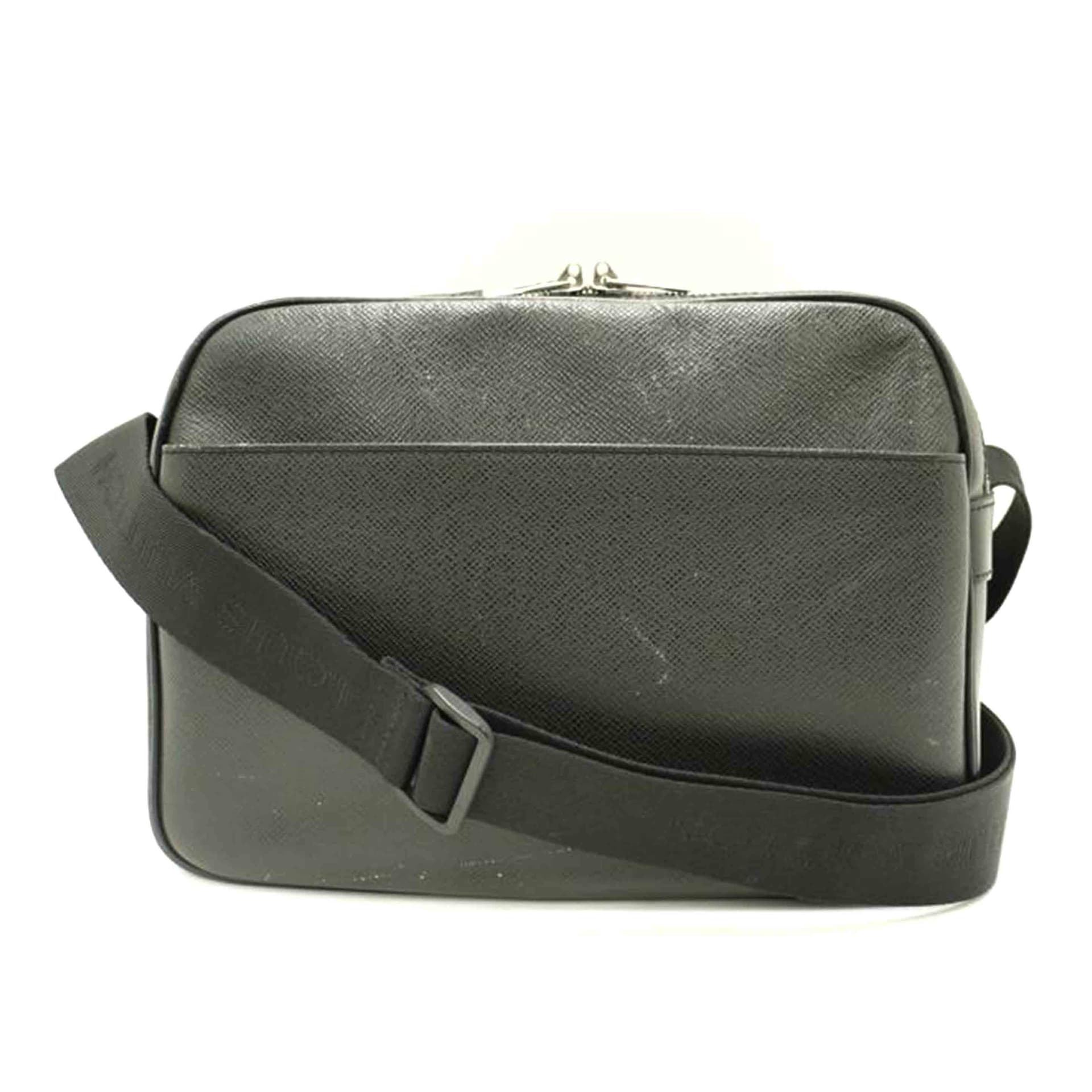 LOUIS VUITTON Reporter PM Taiga Ardoise M30152 SP0*** B Grade 69