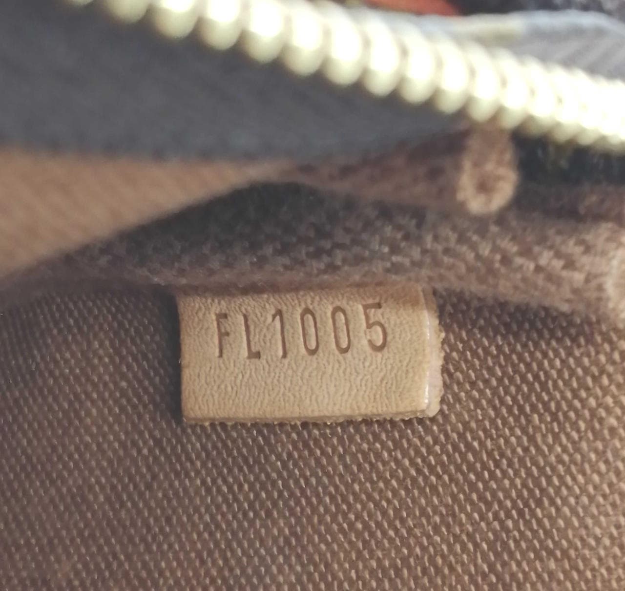 Mini Pochette Accessories M58009 10