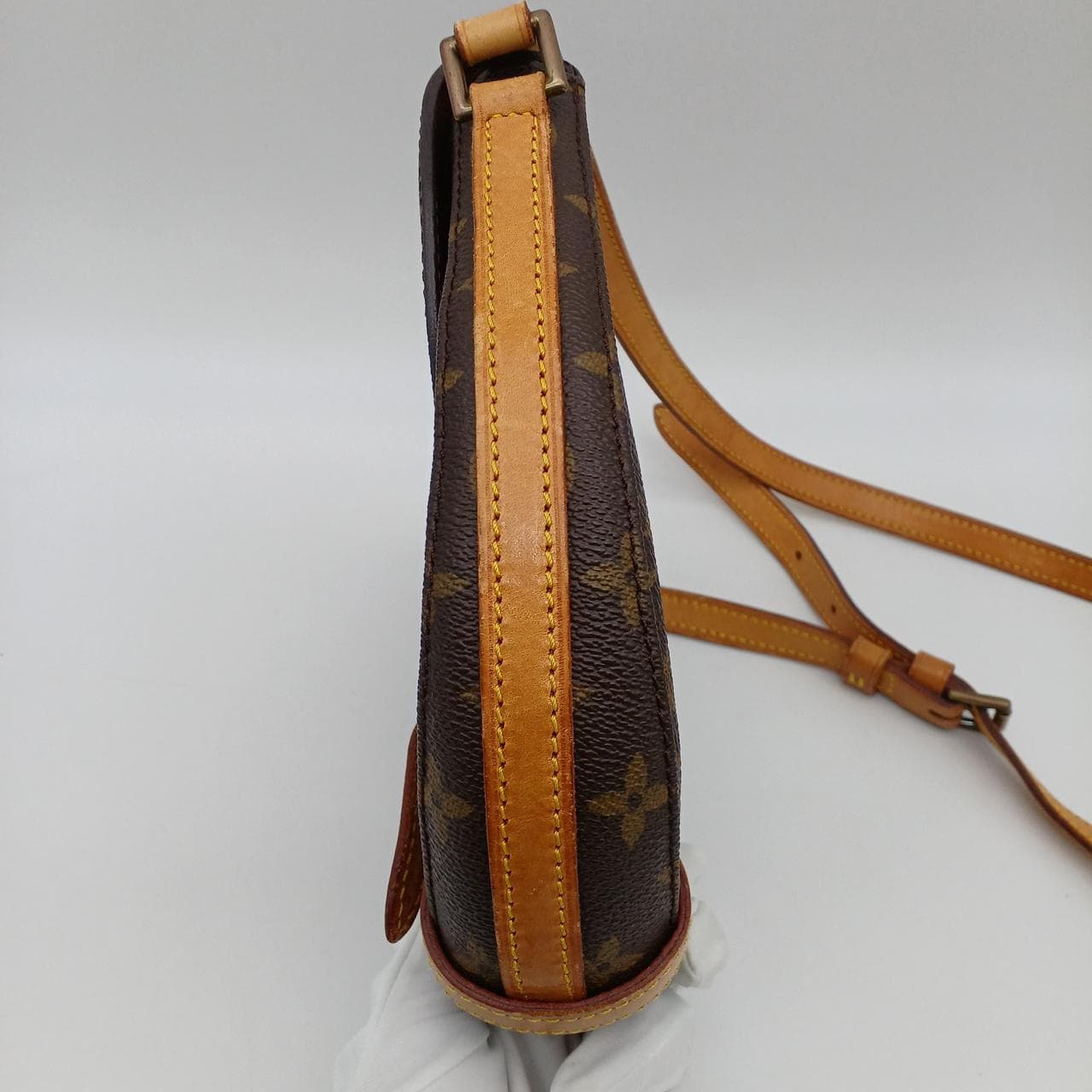 Monogram Shanti M51234 7