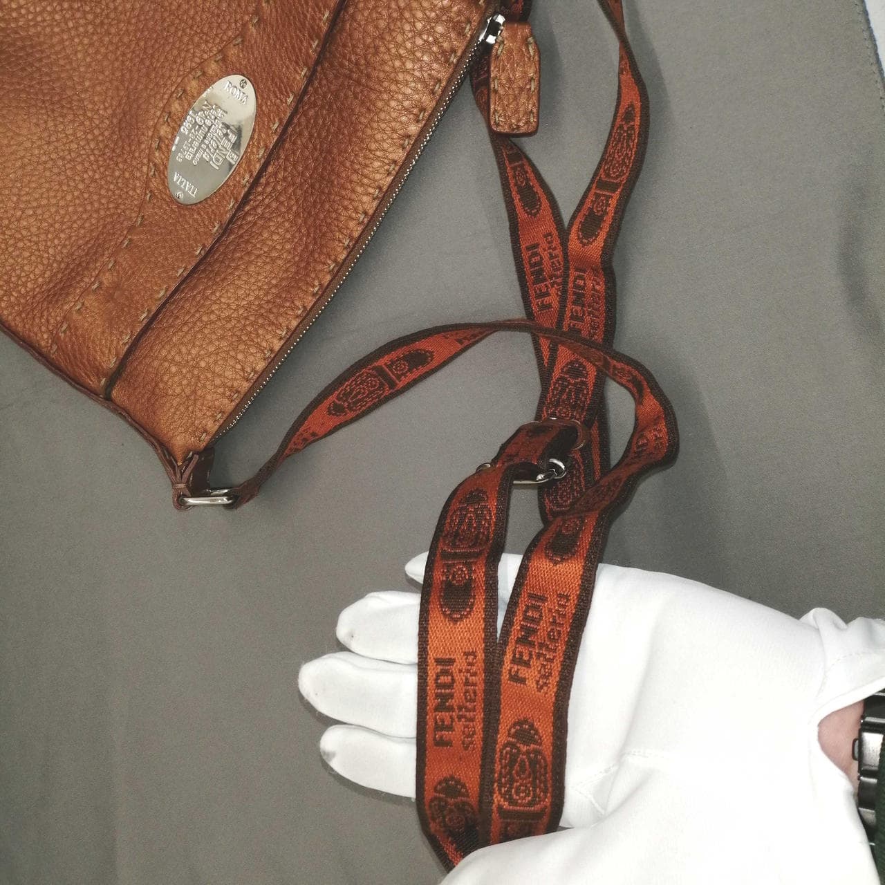 SELLERIA Brown Shoulder 13