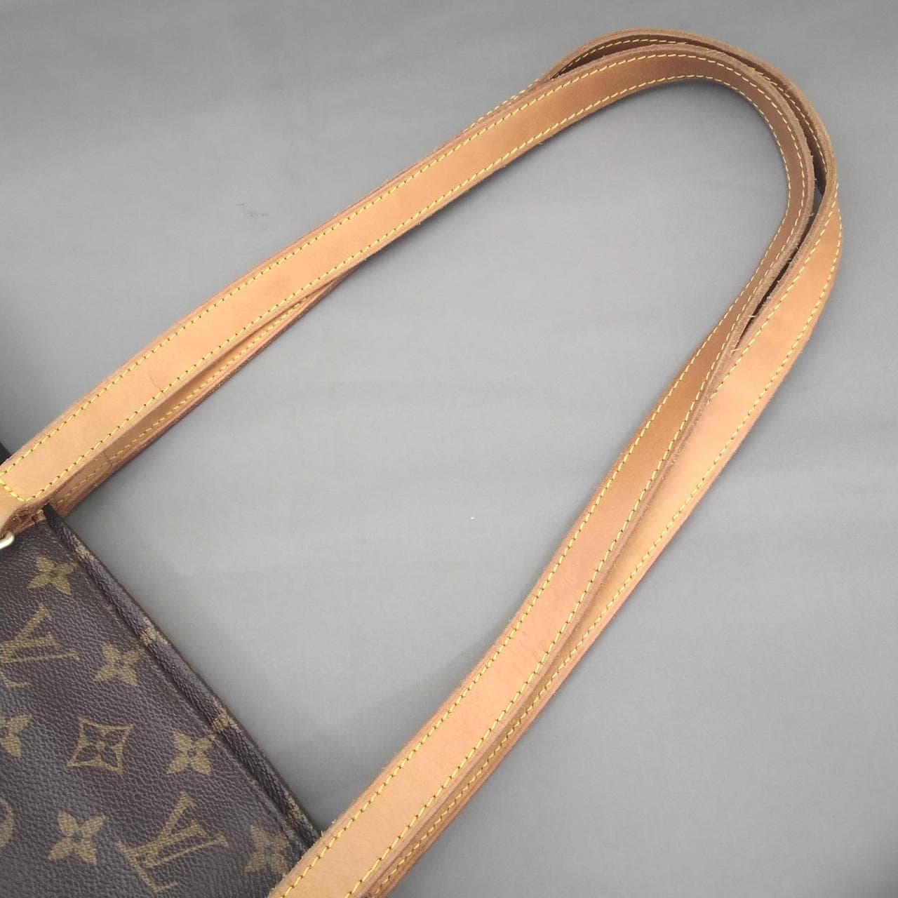 Sac Shopping M51108 MB0919 with corner scratches 10