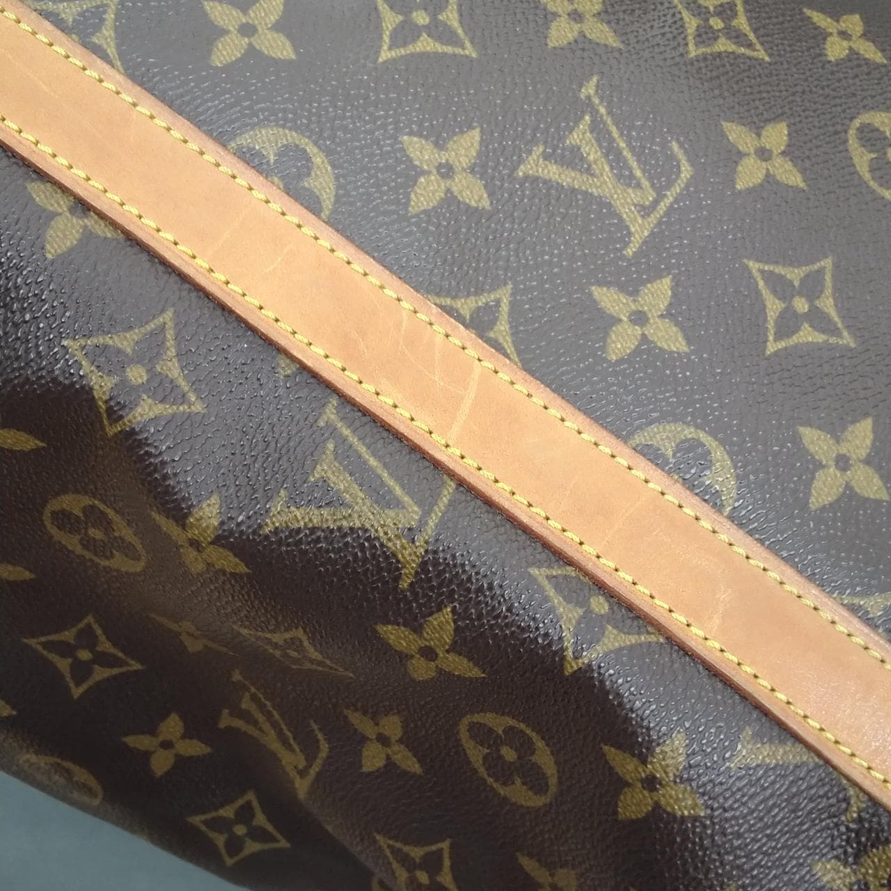 Sac Shopping M51108 MB0919 with corner scratches 18