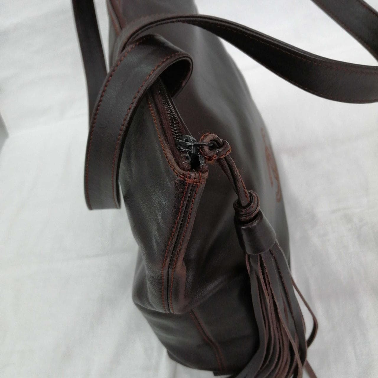 Leather tote bag 10