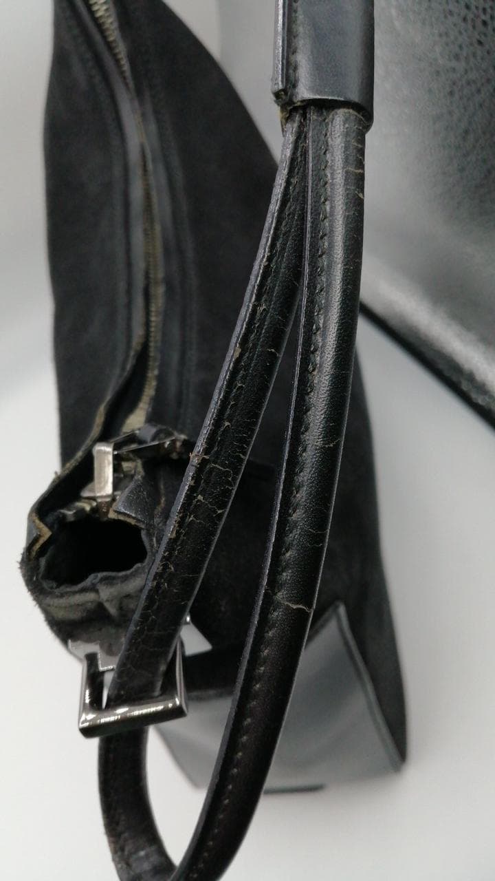 Leather handbag 10
