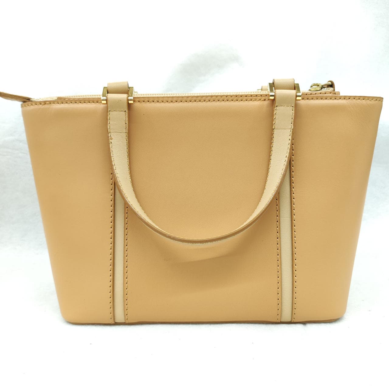 Tote bag in beige color 4
