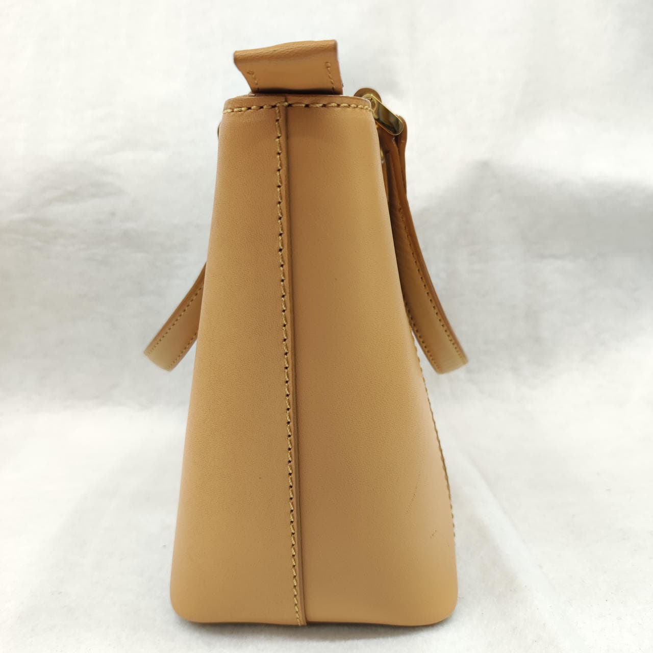 Tote bag in beige color 2