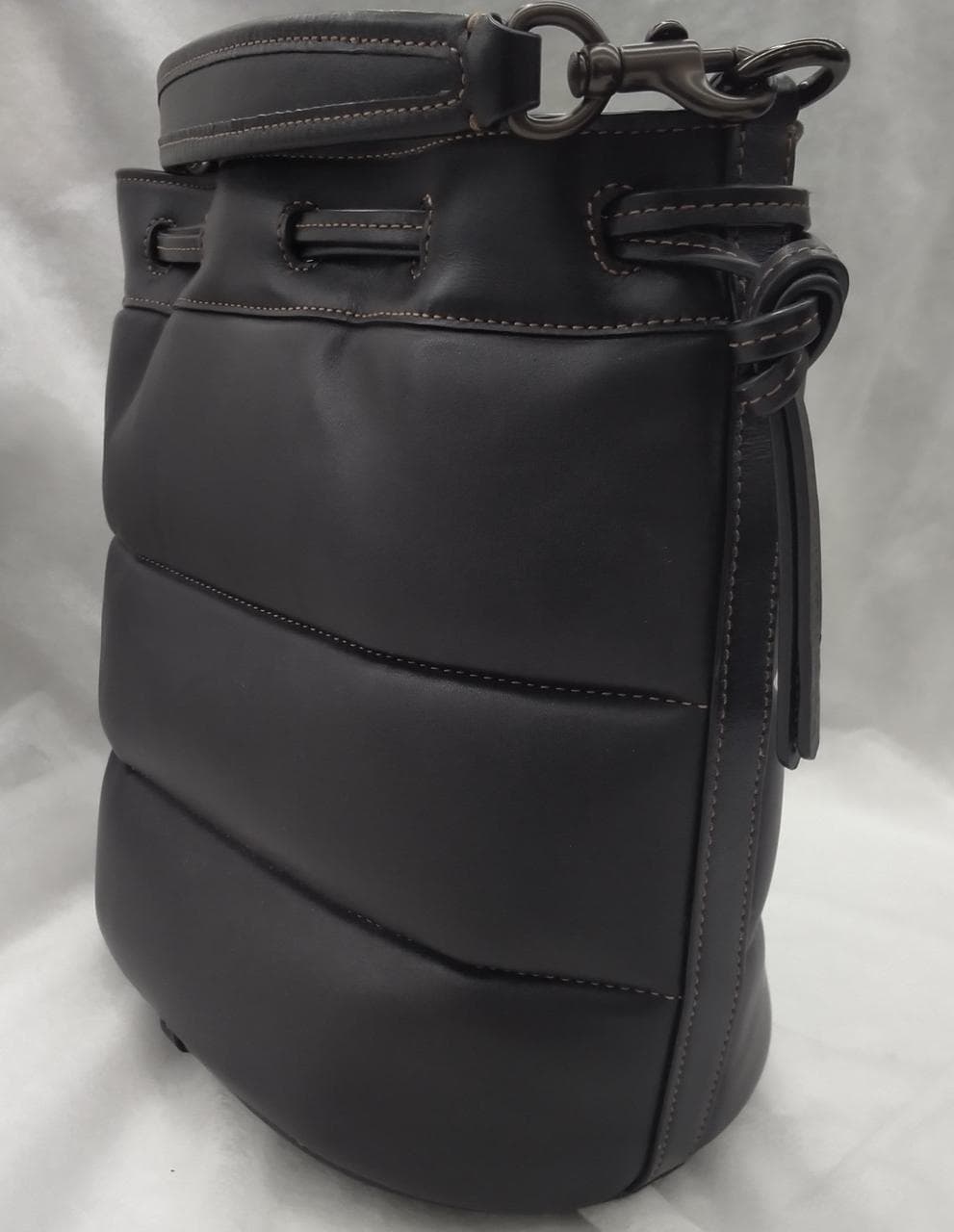 Field baguette bag C6955 3