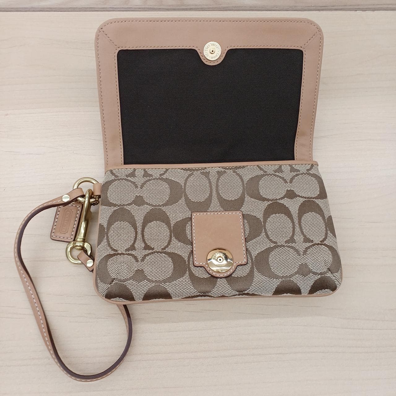 Pouch 3