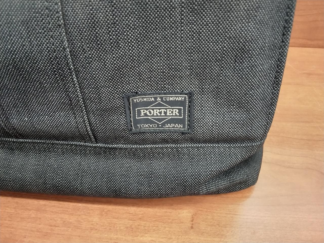 SMOKY Tote Bag - Black 3