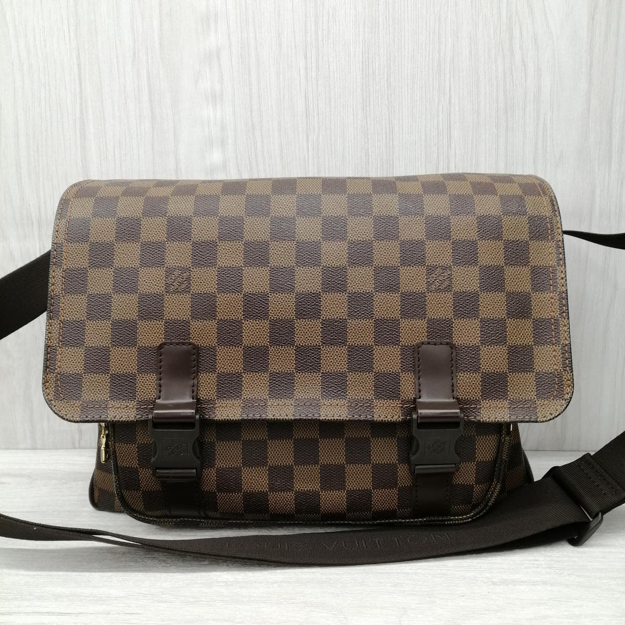 Damier Messenger Melville N51125