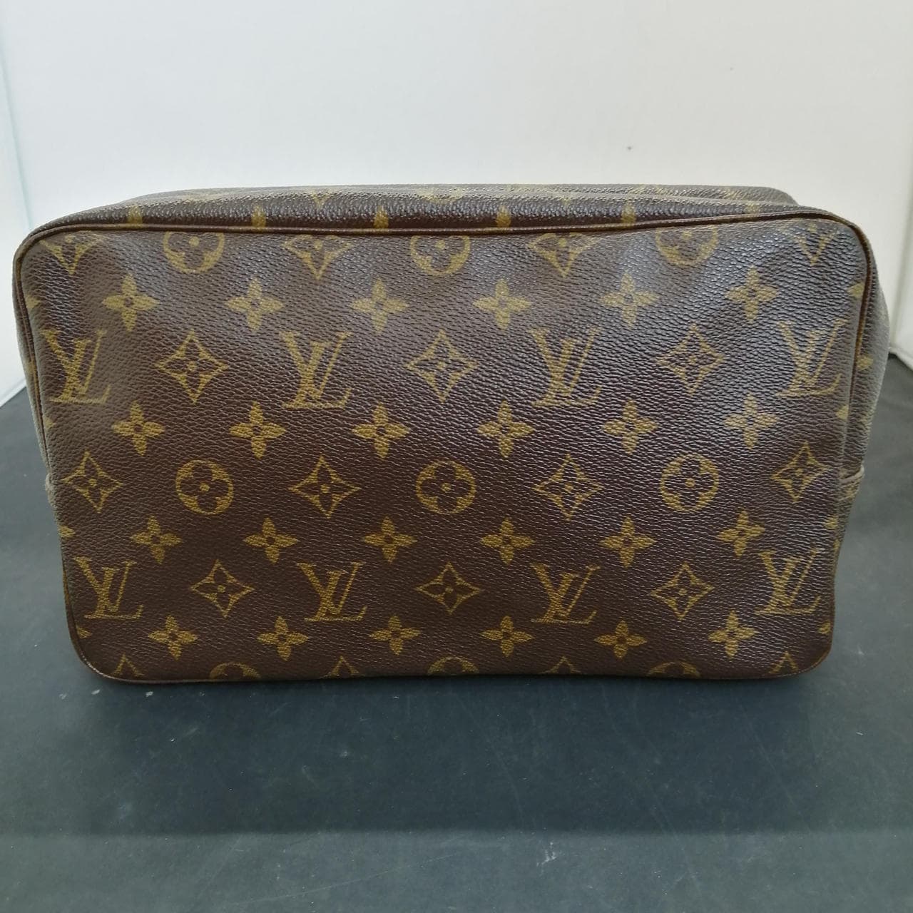 Truest Wallet 28 M47522