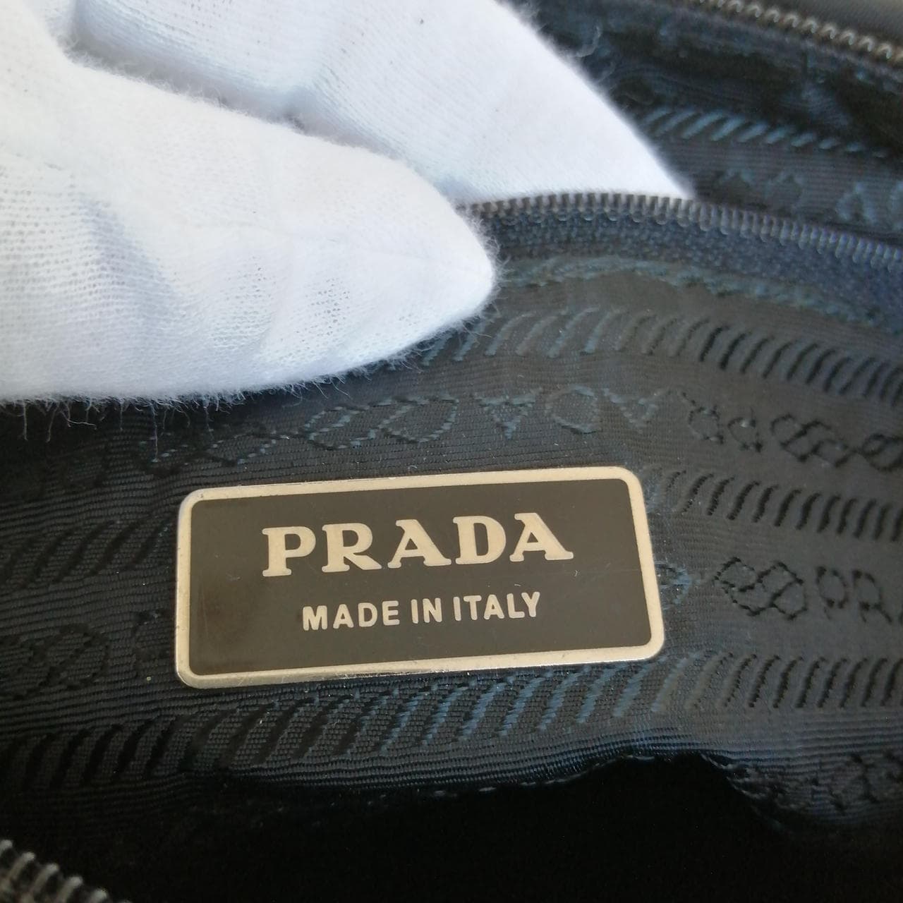 Nylon shoulder bag 1BD953 15