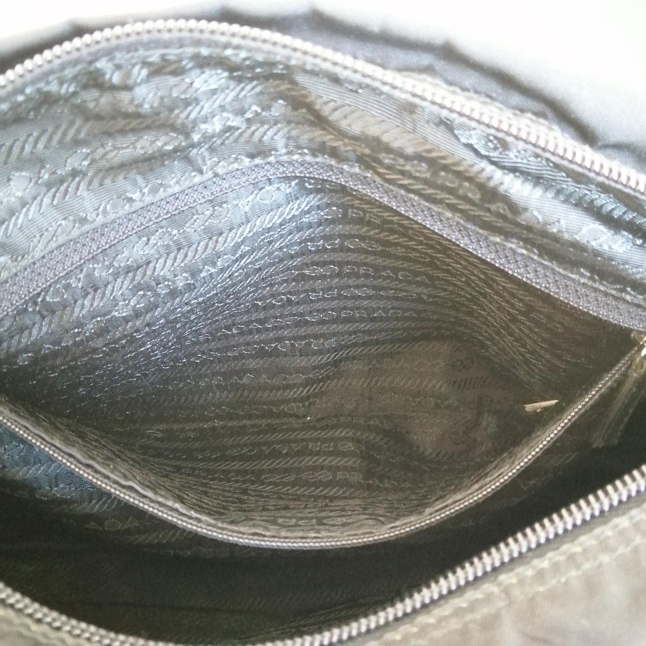 Nylon shoulder bag 1BD953 16