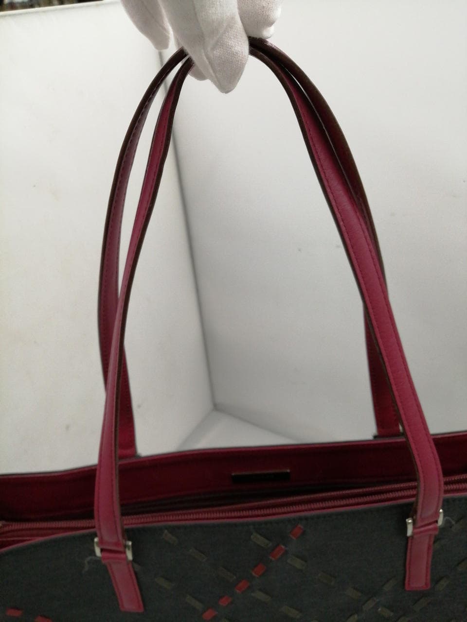 Stitched Tote Bag: Black and Red 6