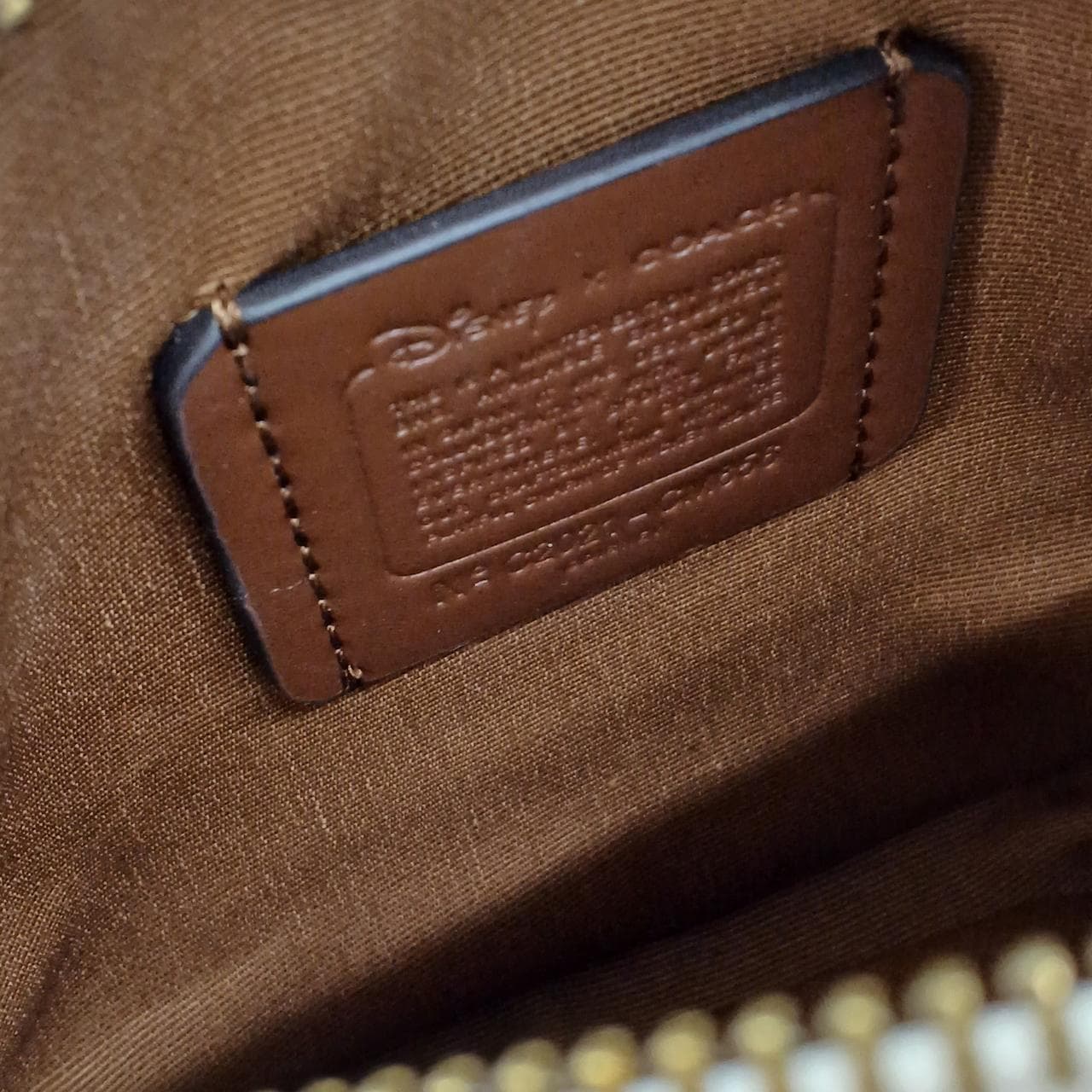 Disney collaboration shoulder bag CM856 8