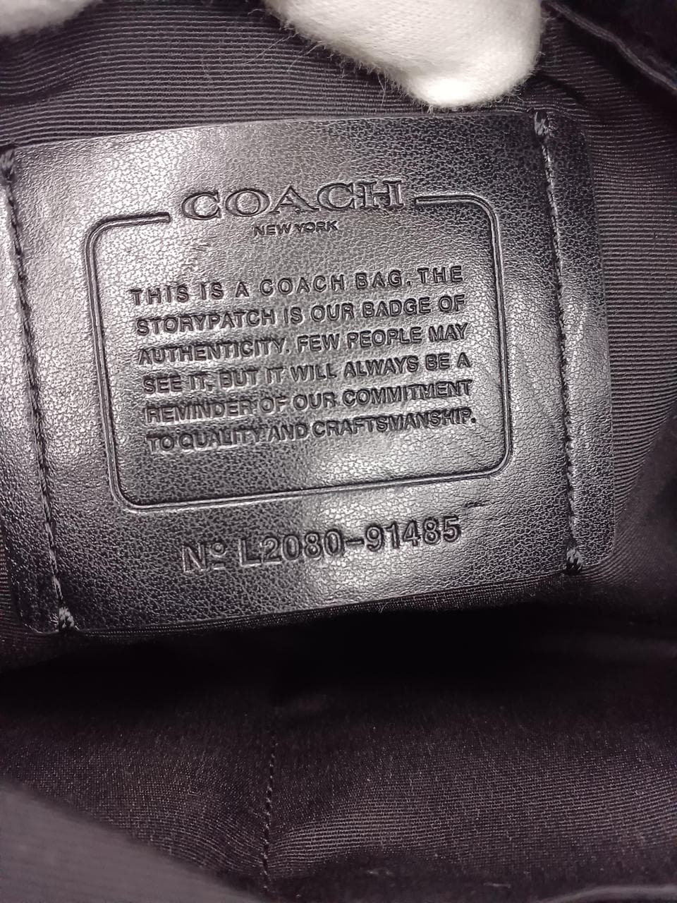 Signature Shoulder Bag L2080-91485 10