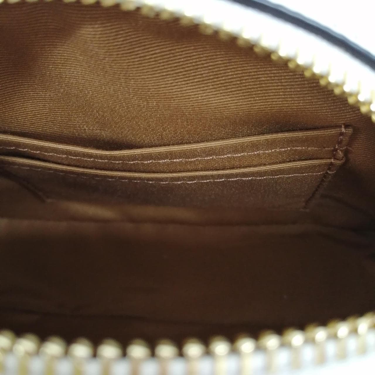 PEANUTS collaboration mini Serena crossbody C4600 11